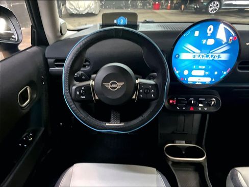 Used 2025 MINI Cooper S FWD image 8