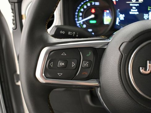 Used 2024 Jeep Wrangler Unlimited Sahara image 20