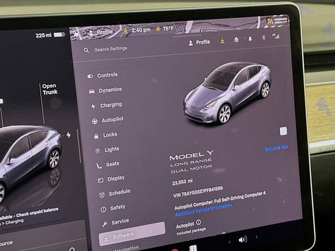 Used 2023 Tesla Model Y Long Range image 17