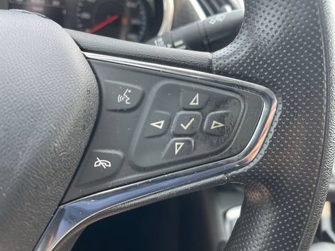 Used 2021 Chevrolet Malibu LT FWD image 25