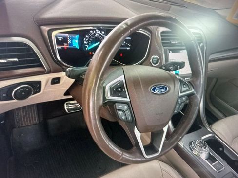 Used 2017 Ford Fusion Platinum image 7