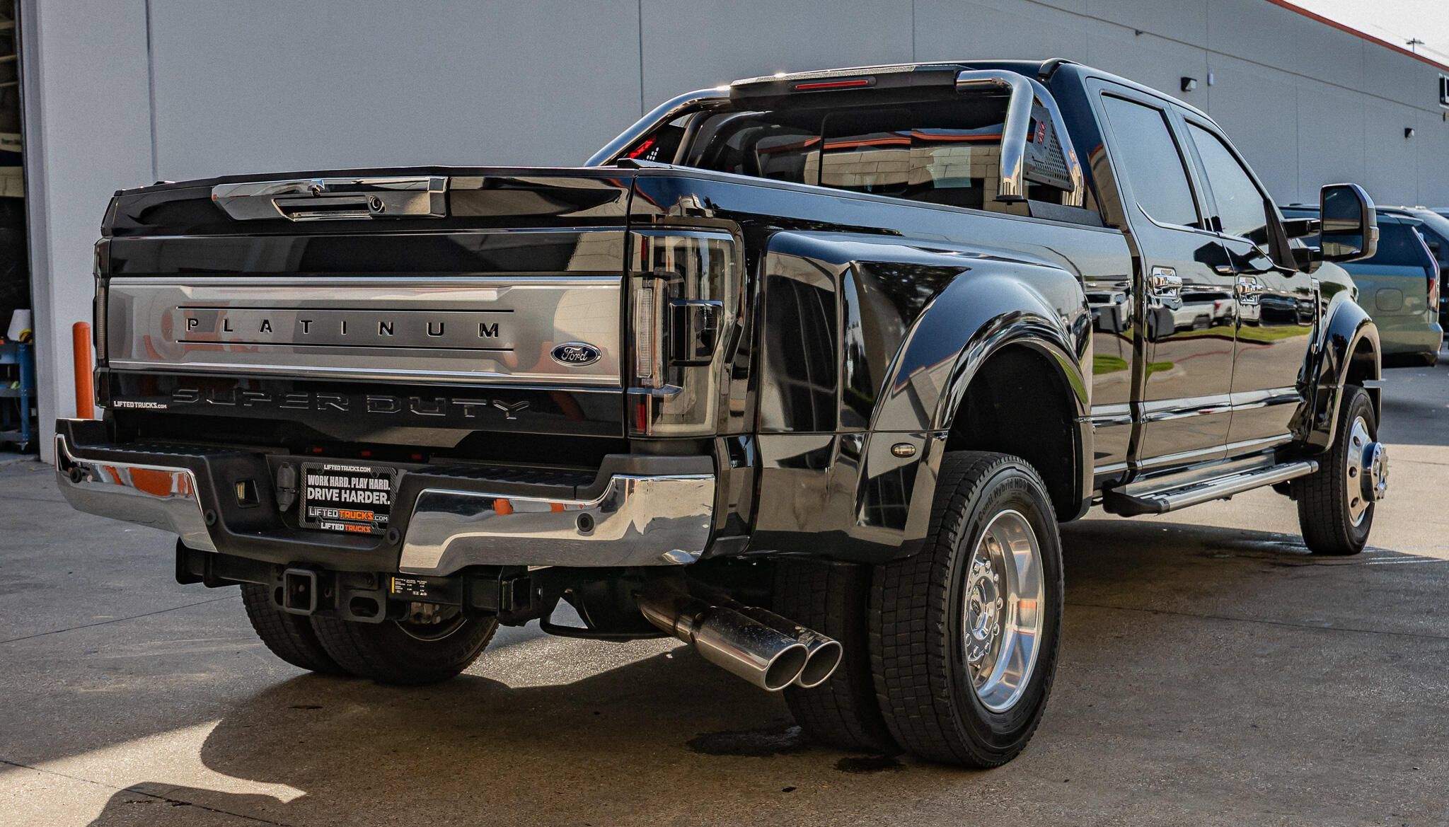 Used 2019 Ford F450 Platinum w/ Platinum Ultimate Package AWD/4WD image 49