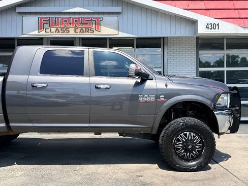 Used 2014 RAM 3500 Laramie AWD/4WD image 10