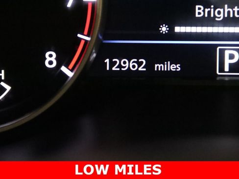 Used 2025 Nissan Sentra SV w/ SV Premium Package image 23