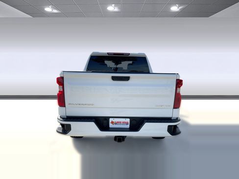 Certified 2024 Chevrolet Silverado 1500 Custom image 9