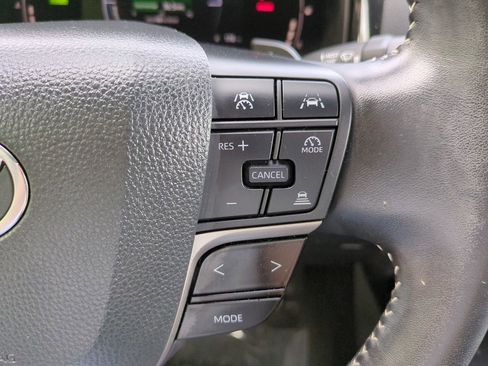 Used 2025 Toyota Camry SE w/ Convenience Package FWD image 23