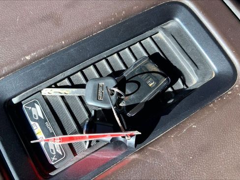 Used 2016 GMC Sierra 2500 Denali w/ Duramax Plus Package image 14