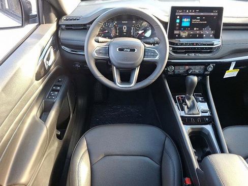 New 2026 Jeep Compass Limited image 8