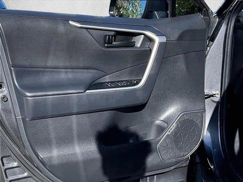 Used 2025 Toyota RAV4 LE AWD/4WD image 17