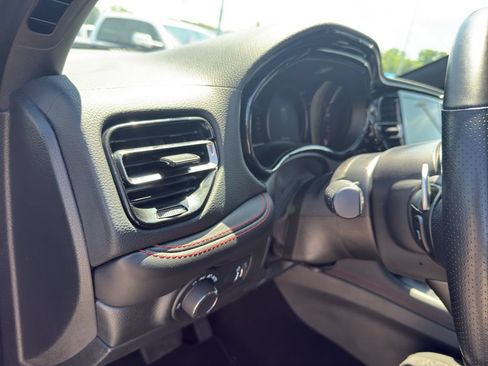 Used 2025 Dodge Durango R/T AWD/4WD image 15