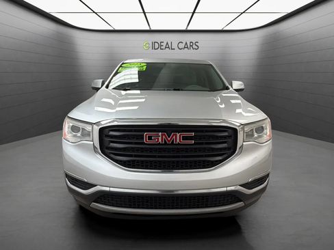 Used 2018 GMC Acadia SLE FWD image 2