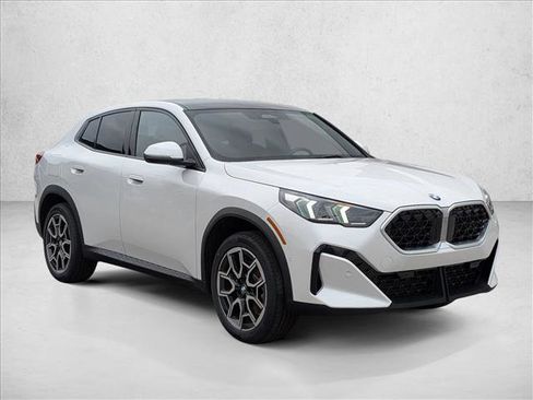 New 2026 BMW X2 xDrive28i image 7