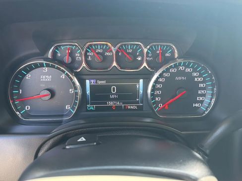 Used 2017 GMC Yukon SLT AWD/4WD image 16