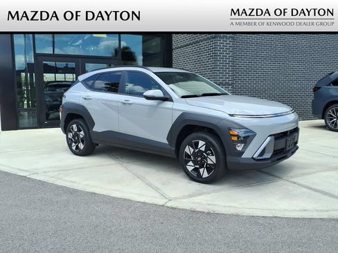 Used 2024 Hyundai Kona SEL AWD/4WD image 1
