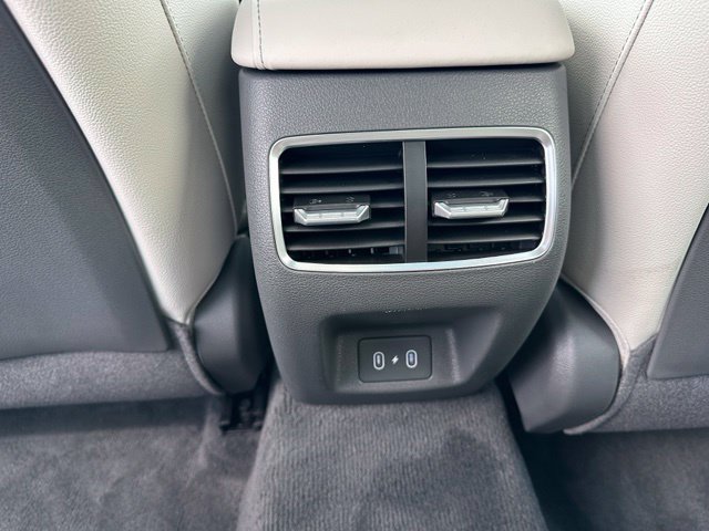 Used 2025 Hyundai Sonata Limited FWD image 16