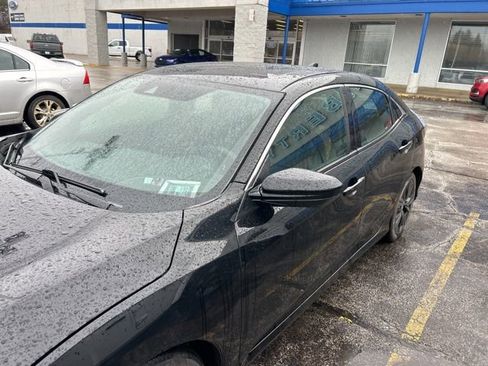 Used 2019 Honda Civic EX image 7