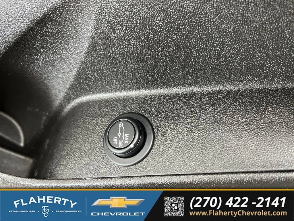 Used 2024 Chevrolet Equinox LT w/ LPO, Floor Liner Package AWD/4WD image 23