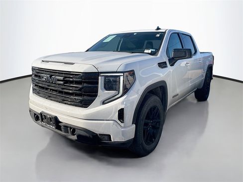 Used 2023 GMC Sierra 1500 Elevation image 2