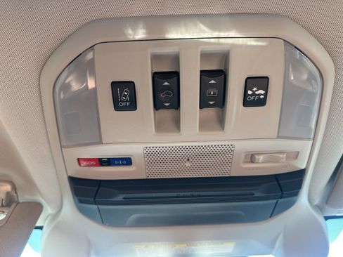 Used 2019 Subaru Ascent Touring w/ Popular Package #2A image 29