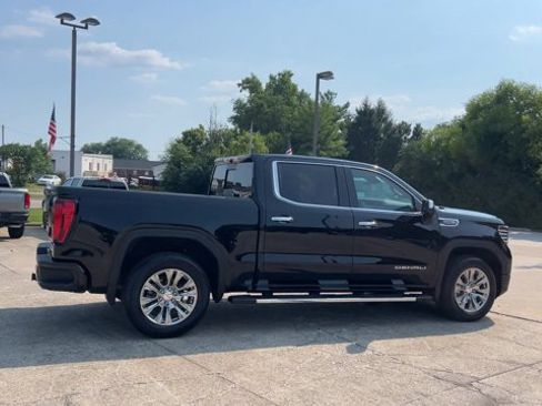Used 2023 GMC Sierra 1500 Denali AWD/4WD image 9