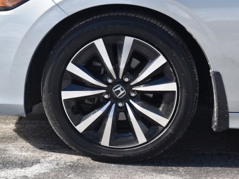 Used 2023 Honda Civic EX image 11