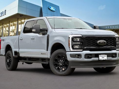 New 2026 Ford F250 Lariat w/ Black Appearance Package image 2