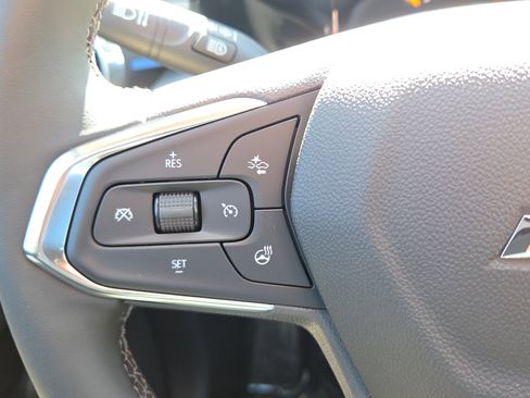 New 2025 Chevrolet Trax LT w/ LT Convenience Package image 11