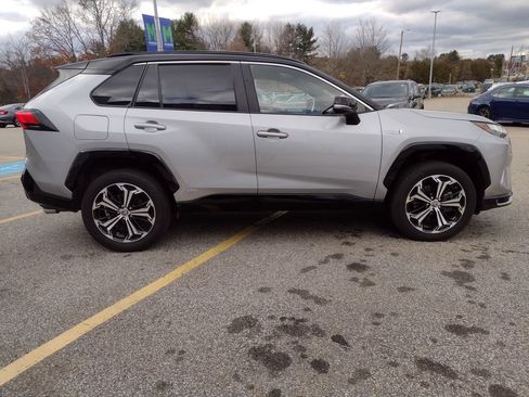 Used 2024 Toyota RAV4 XSE image 8