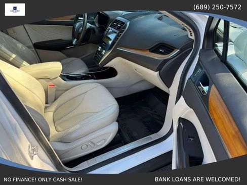 Used 2017 Lincoln MKC Select w/ Select Plus Package image 15