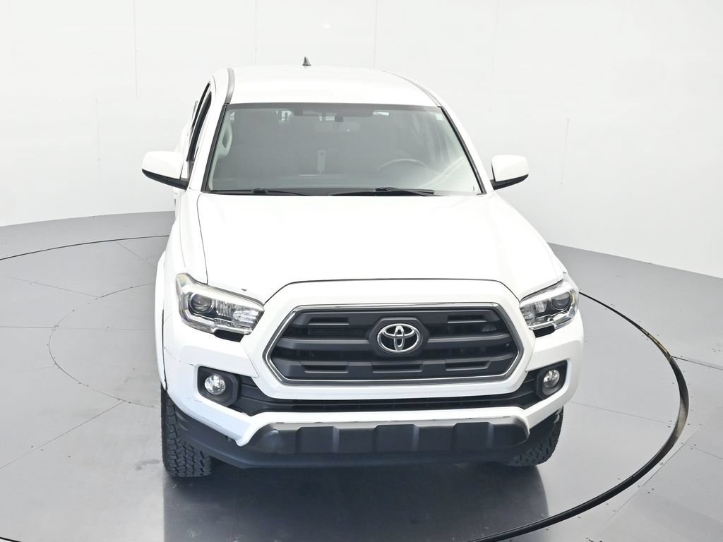 Used 2017 Toyota Tacoma SR5 w/ Tow Package AWD/4WD image 29