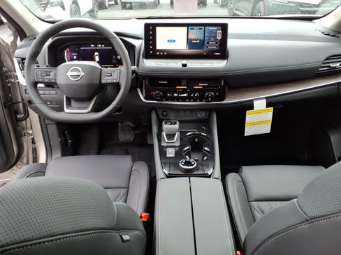 New 2026 Nissan Rogue Platinum w/ Platinum Premium Package image 7