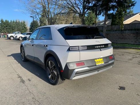 New 2026 Hyundai Ioniq 5 SEL image 3