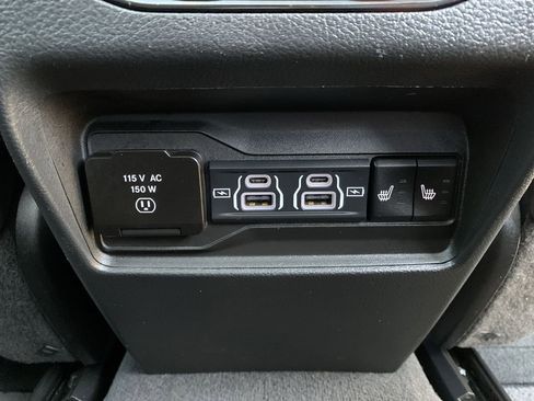 Used 2023 Jeep Grand Cherokee 4WD 4xe image 33