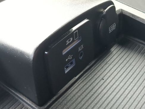 Used 2016 RAM 1500 Limited image 21