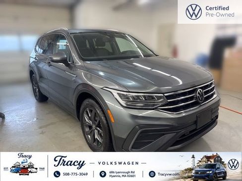 Certified 2023 Volkswagen Tiguan SE w/ Panoramic Sunroof Package AWD/4WD image 1