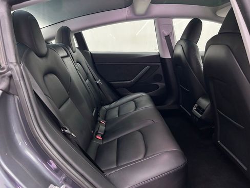 Used 2023 Tesla Model 3 Standard Range image 19