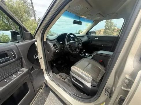 Used 2018 Ford Flex SEL w/ Equipment Group 202A FWD image 9