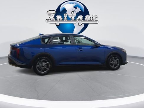 New 2026 Kia K4 LXS image 9