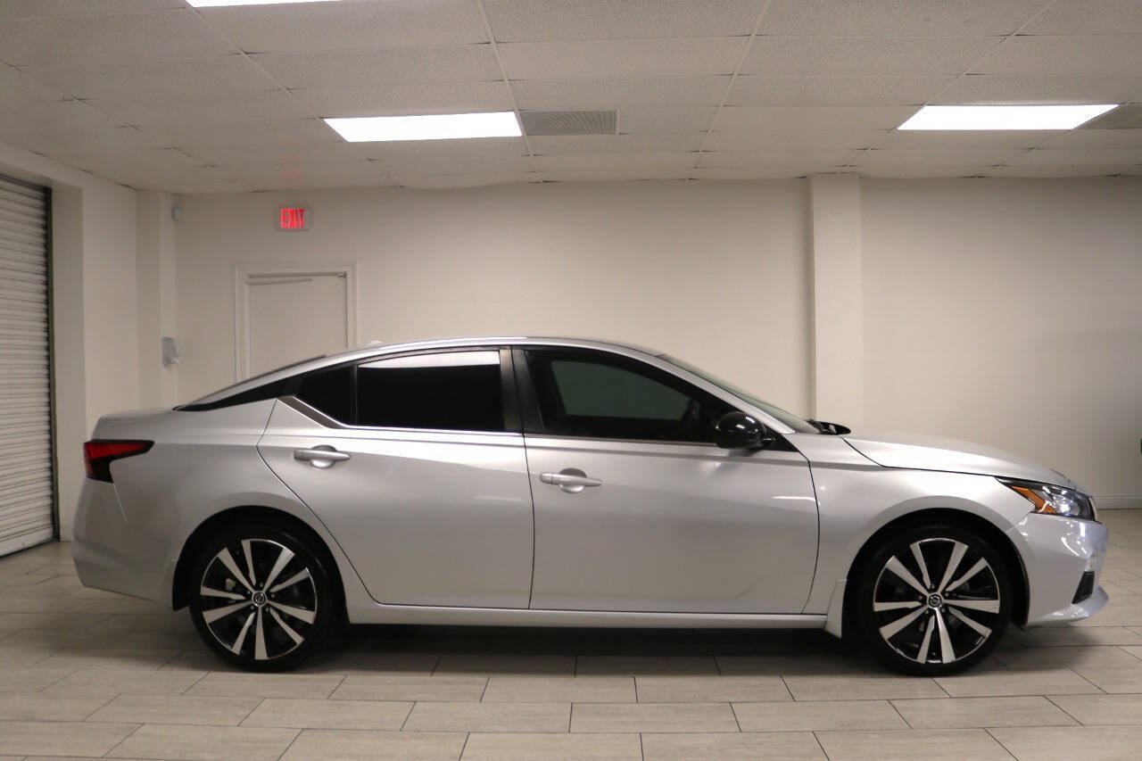 Used 2019 Nissan Altima 2.5 SR AWD/4WD image 11