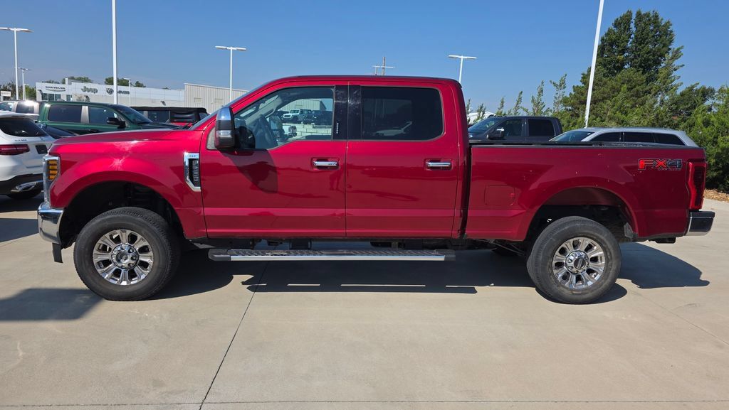 Used 2019 Ford F250 XLT w/ XLT Premium Package AWD/4WD image 2