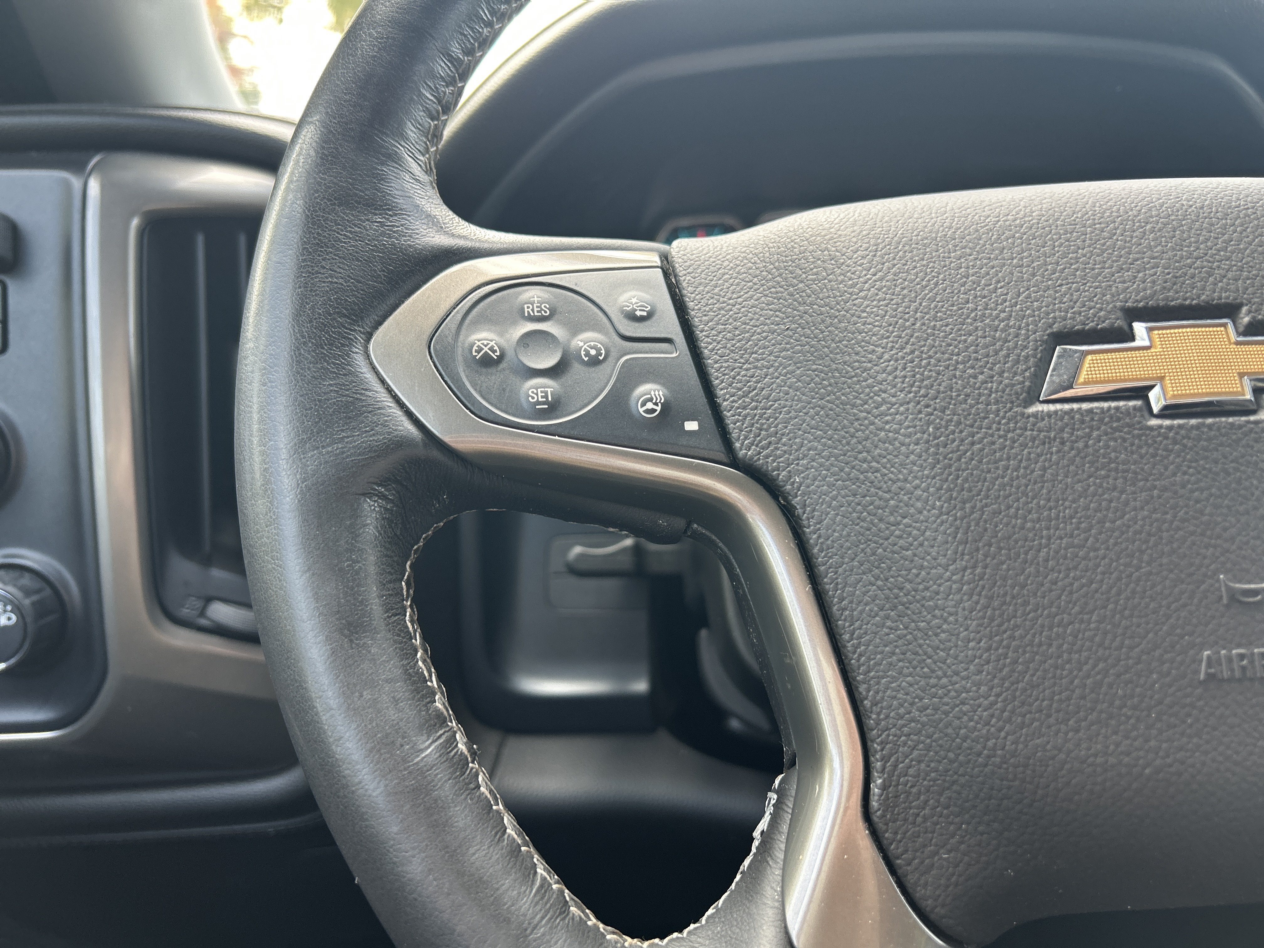 Used 2017 Chevrolet Silverado 2500 High Country w/ Duramax Plus Package AWD/4WD image 18