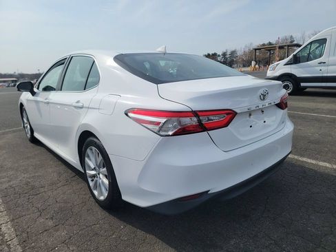 Used 2020 Toyota Camry LE FWD image 6