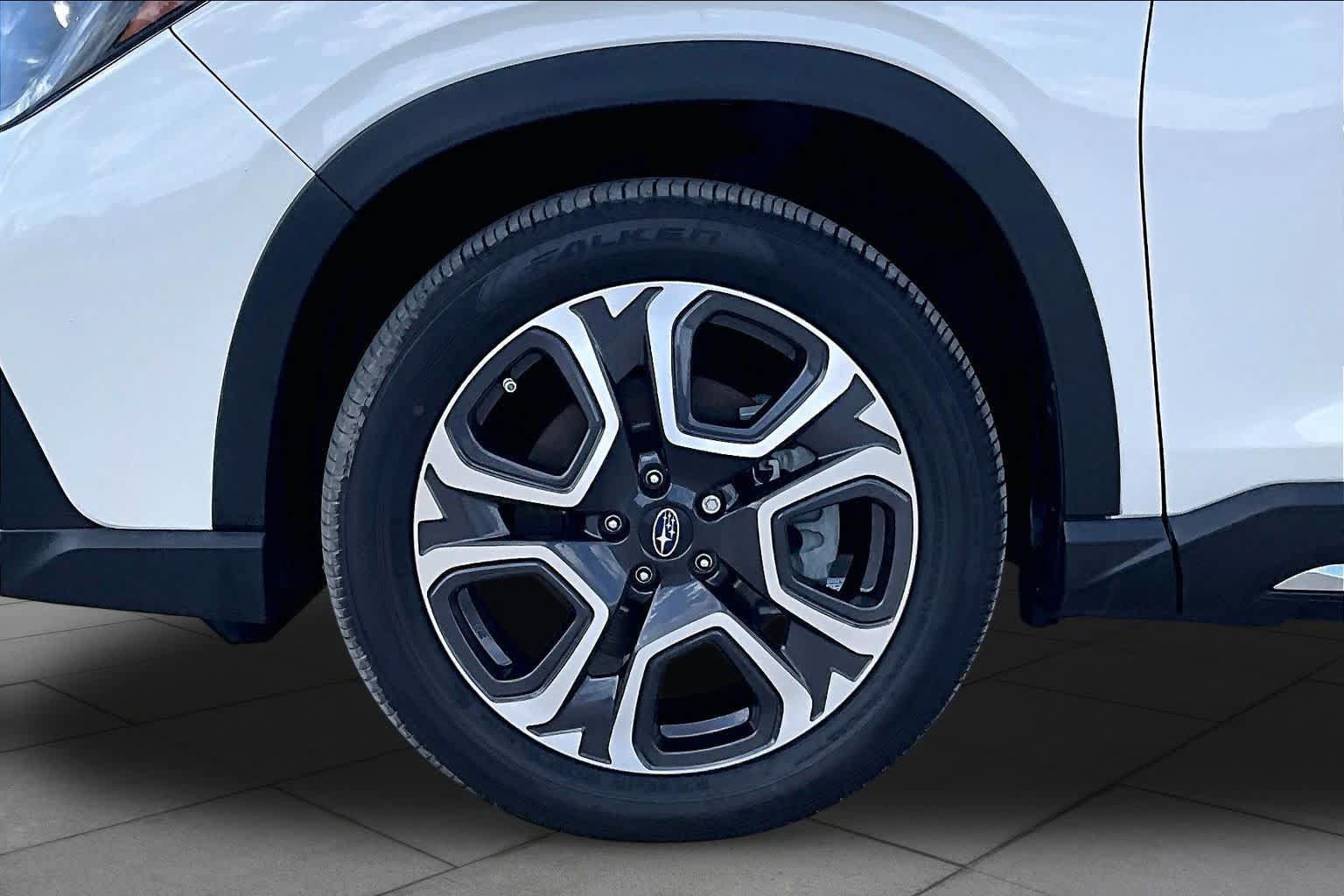 Used 2023 Subaru Ascent Touring AWD/4WD image 20