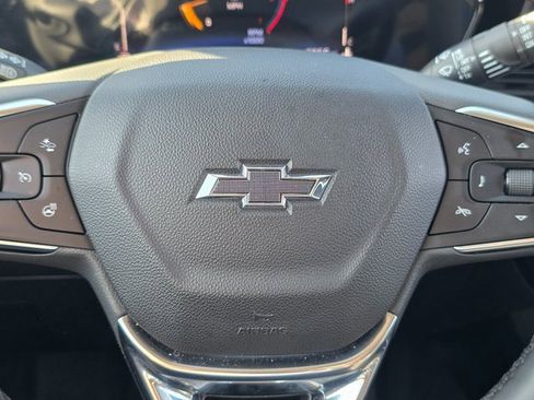 Used 2025 Chevrolet Trax ACTIV w/ Driver Confidence Package image 21