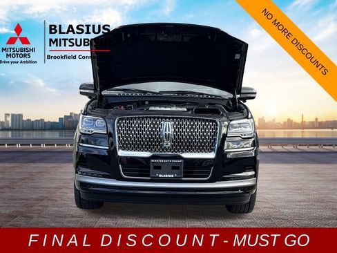 Used 2022 Lincoln Navigator Reserve image 41