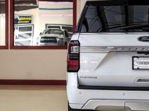Used 2021 Ford Expedition Platinum image 48