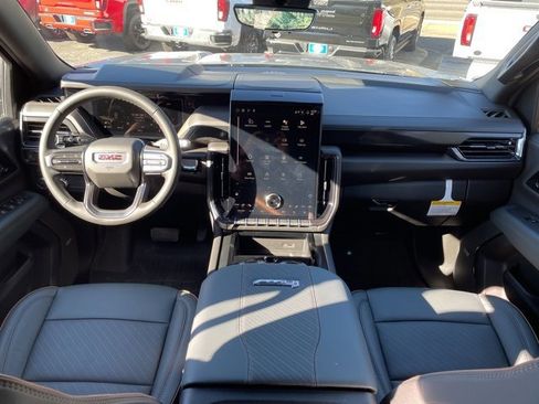 New 2026 GMC Yukon AT4 w/ AT4 Premium Package image 24