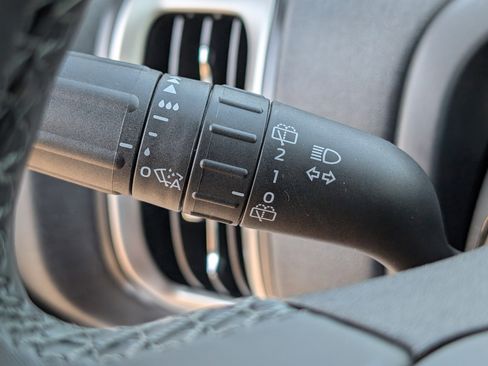 New 2026 Ford Expedition Active image 28