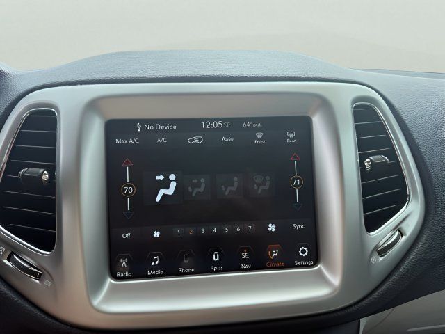 Used 2017 Jeep Compass Latitude w/ Popular Equipment Group AWD/4WD image 23