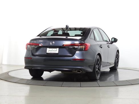 Used 2022 Honda Civic Sport image 10